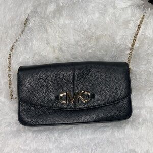 Michael Kors Izzy Crossbody Clutch